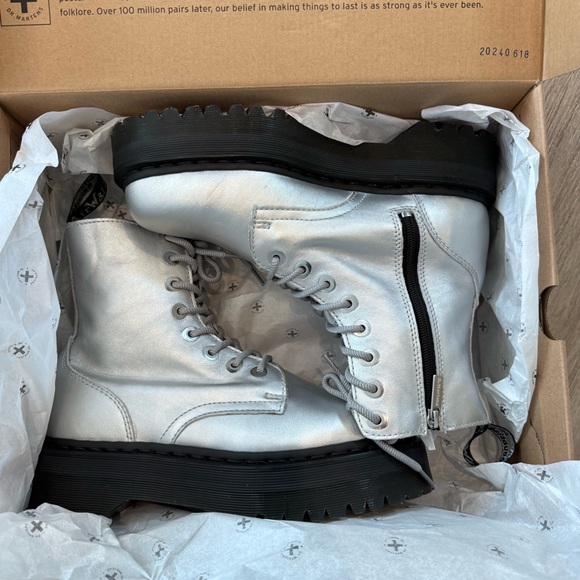 Dr. Martens Jadon Metallic boots - Picture 8 of 9